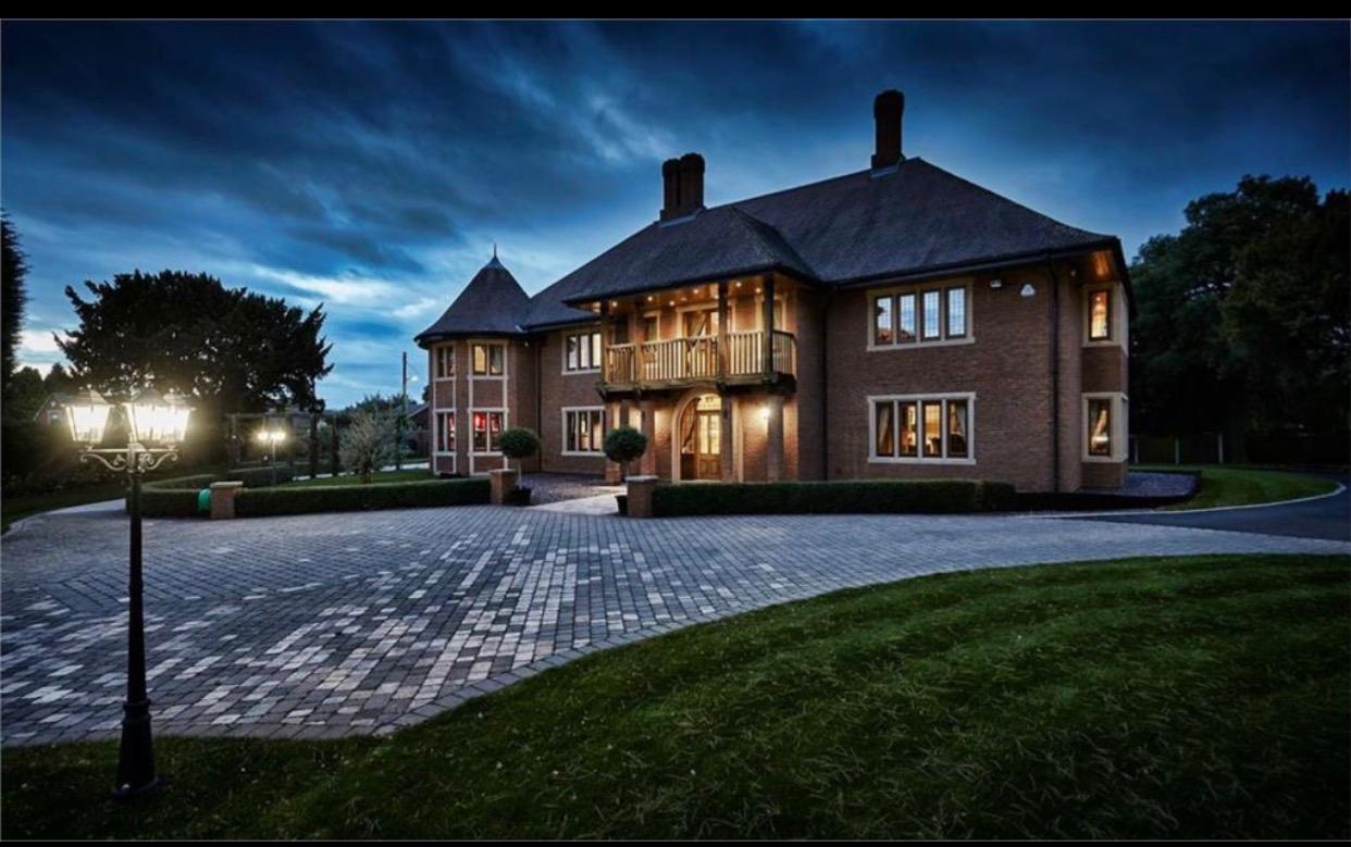 Luxury home buying support